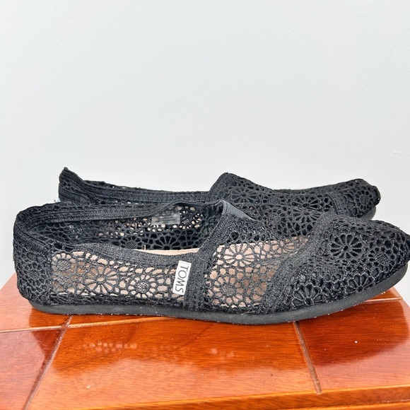 Toms black Moroccan Crochet Classic Slip-on Shoe, 10, suede insole Summer NEW - Picture 3 of 7